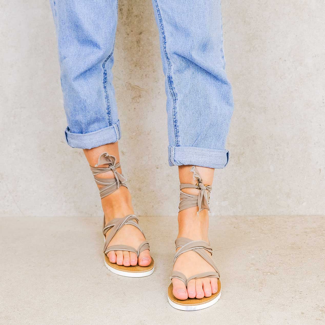 Mocha_elegance ribbons linten lintsandalen sandals travelsandals vegan sustainable sandals wikkelsandalen